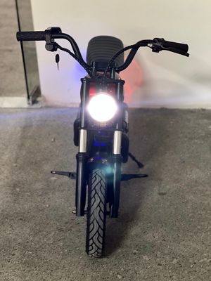 Mini-Dirtbike mit CE-Zertifizierung 180W 24V Motor und kompakte Fahrzeugmaße