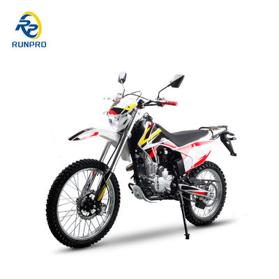 2020x810x1180mm Gasbetriebenes 250cc Erwachsenensport-Dirtbike mit CNC-Dreifachklemmen und CE