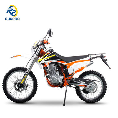 2020x810x1180mm Gasbetriebenes 250cc Erwachsenensport-Dirtbike mit CNC-Dreifachklemmen und CE