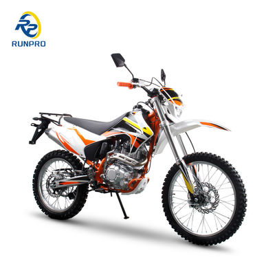 2020x810x1180mm Gasbetriebenes 250cc Erwachsenensport-Dirtbike mit CNC-Dreifachklemmen und CE