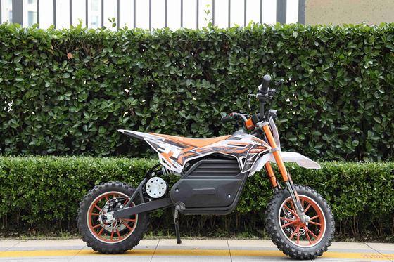 Ladezeit 6-8 Stunden 1000W Motorleistung Elektro-Dirtbike für Off-Road-Abenteuer